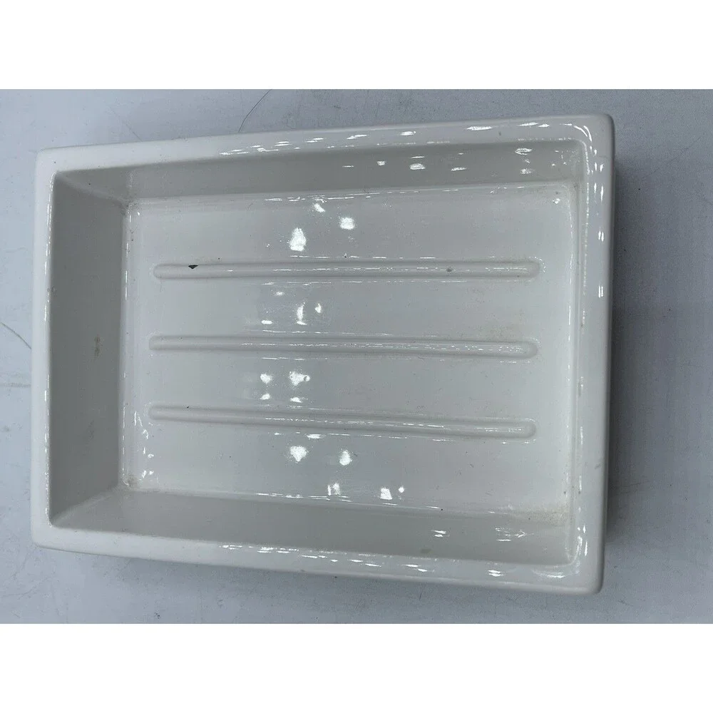 CO Bigelow Apothecaries Ceramic White Soap Dish